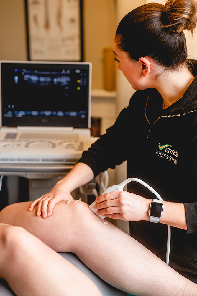 MSK ultrasound imaging used to diagnose soft tissue injury during consultation